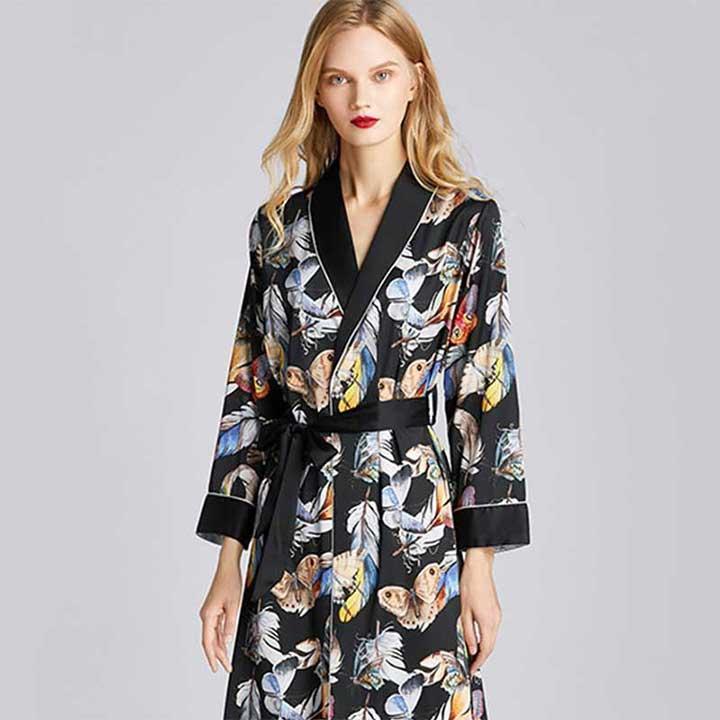 collectie satijnen badjassen