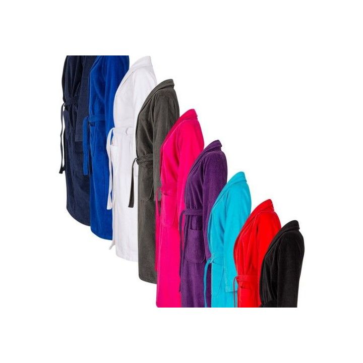 Een regenboog van badjassen