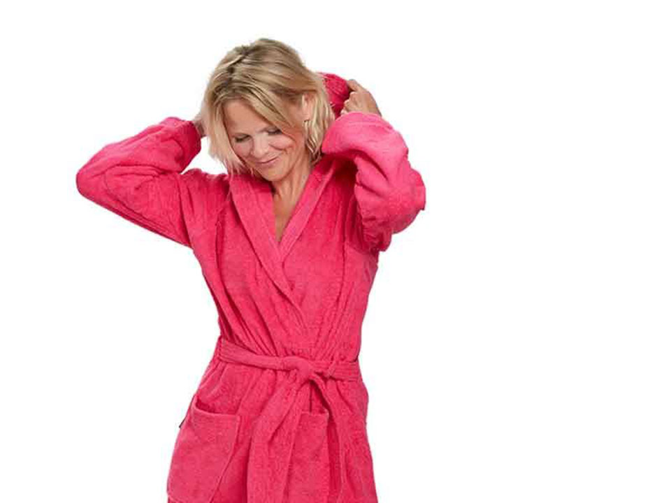 Roze damesbadjas met capuchon & witte accenten