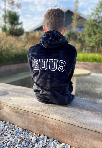 Rode kinderbadjas met voetballen