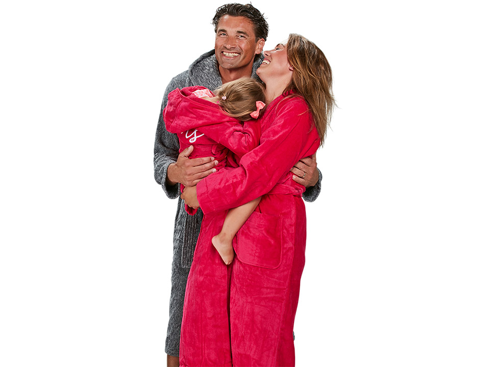 Een badjas is geschikt voor echt iedereen! Dames badjassen - Heren badjassen - Kinderbadjassen Een badjas is geschikt voor echt iedereen! Dames badjassen - Heren badjassen - Kinderbadjassen