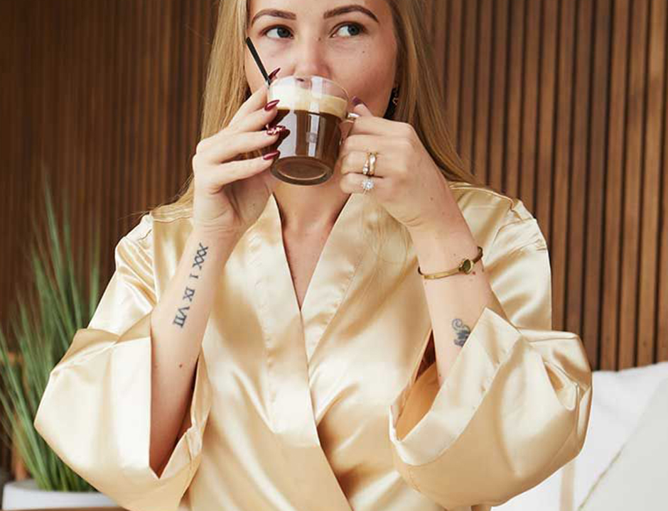 Donkere huidskleur badjas