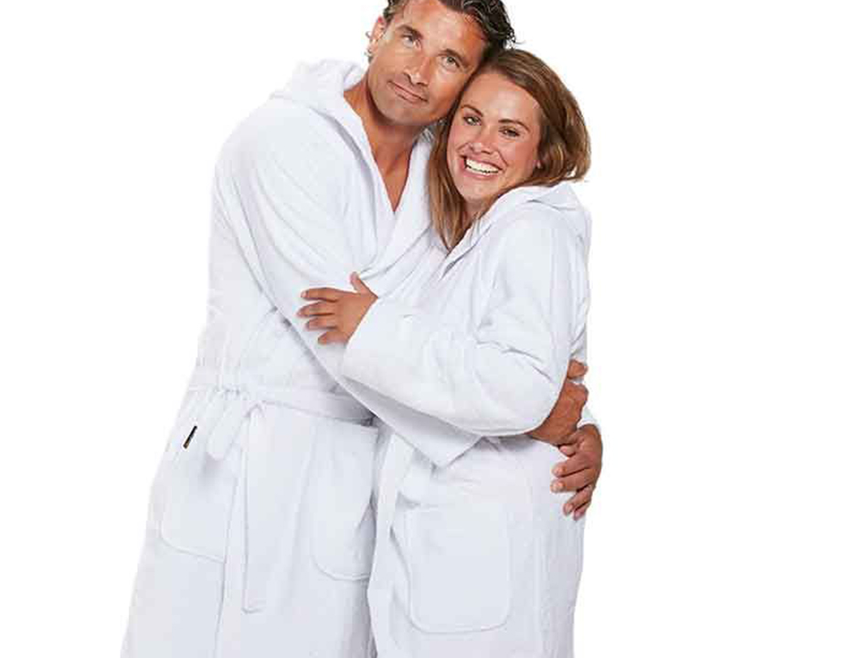 Witte badjas met capuchon