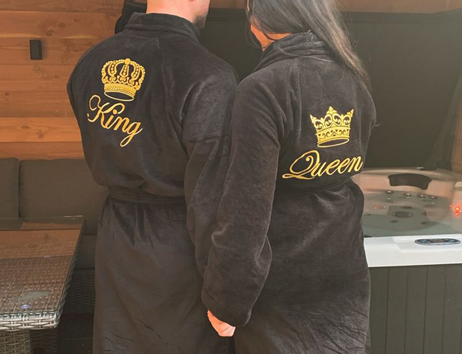 Velours badjas met kroon + naam borduring