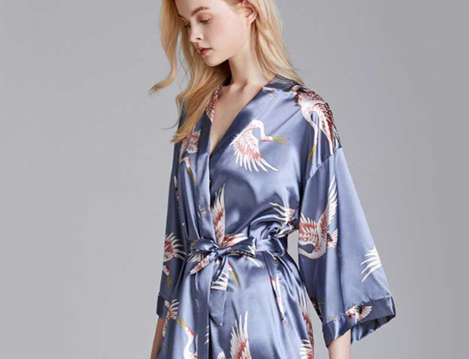Satijnen kimono vogels